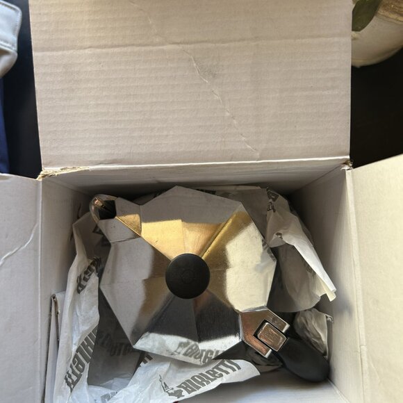 New! Bialetti Moka Stovetop Espresso Maker, 4-Cup - Picture 12 of 12